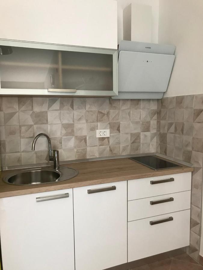 Apartmani Roko バスカ エクステリア 写真