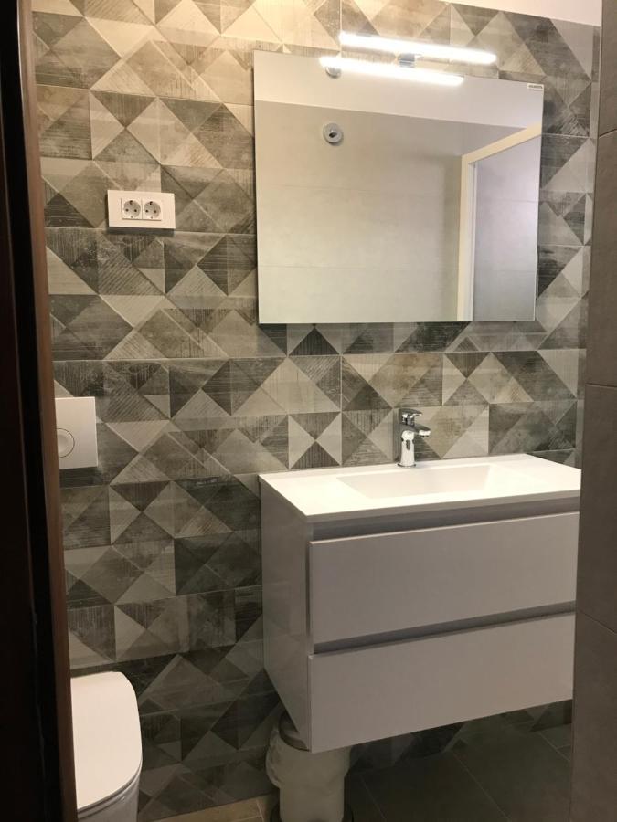 Apartmani Roko バスカ エクステリア 写真